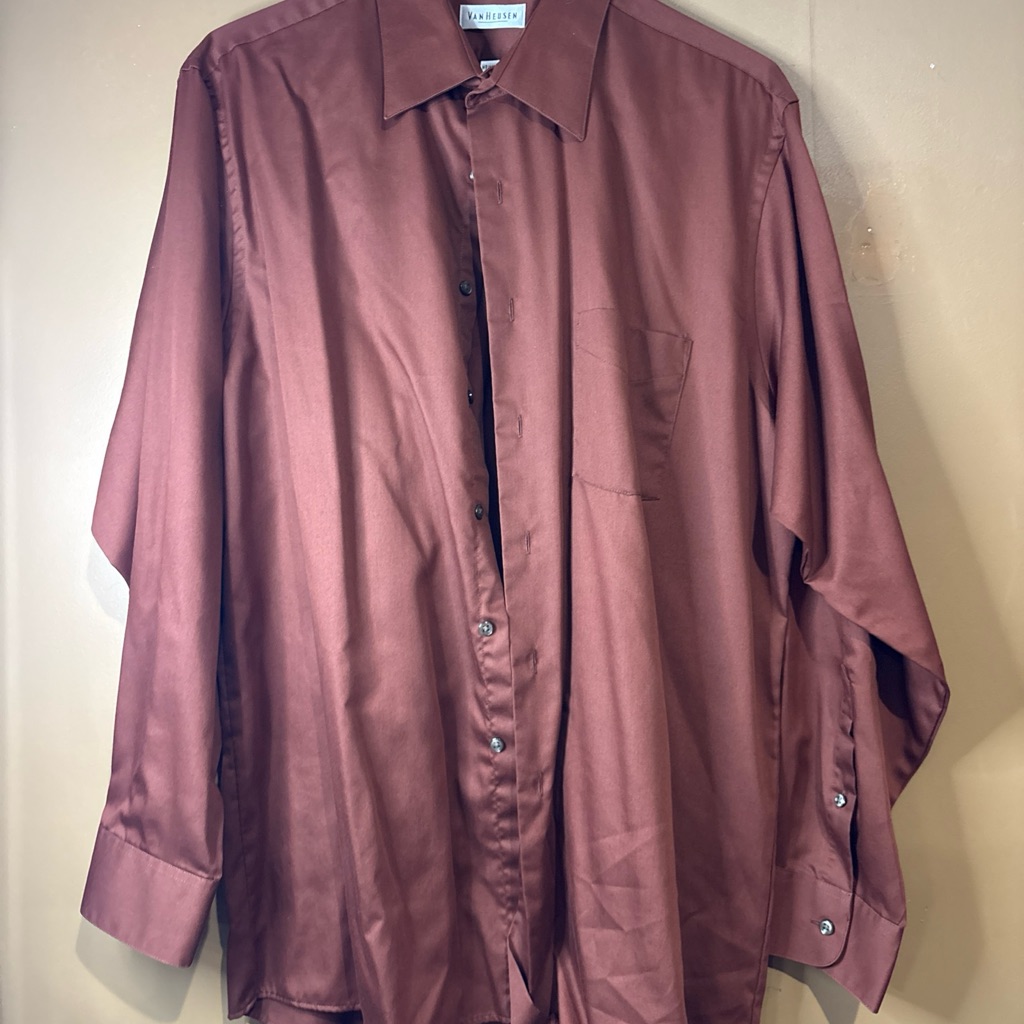 1. Van Heusen Fitted Chambray Brown Men’s Button Down Dress Shirt Size 17 34/35